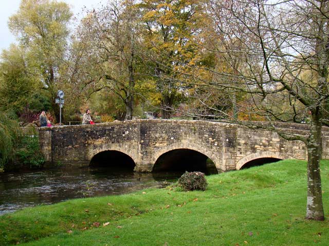 bibury1.jpg