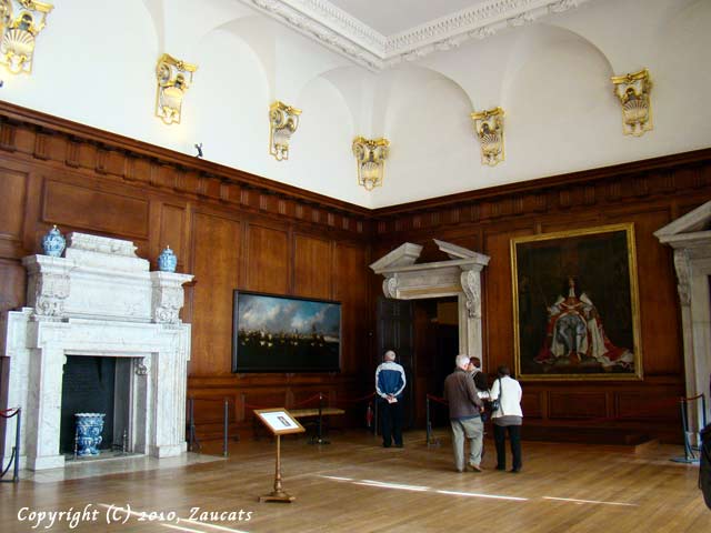 hampton_court11.jpg