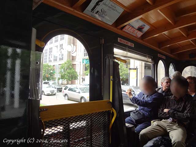 hopon_trolley11.jpg