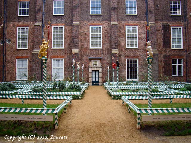 hampton_court11.jpg