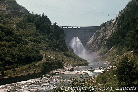 kurobe_dam11.jpg