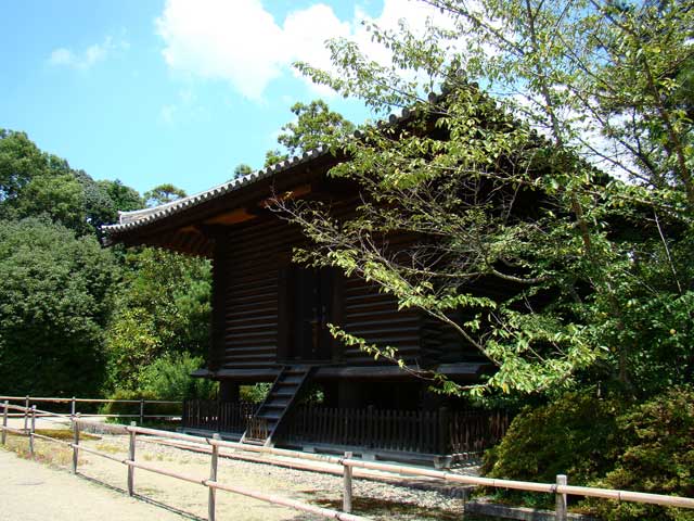 toshodaiji1.jpg